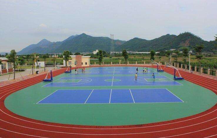 室外PVC运动地胶是一种新型的室外运动地板